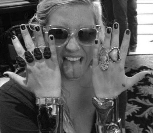 Kesha Twitter Pictures