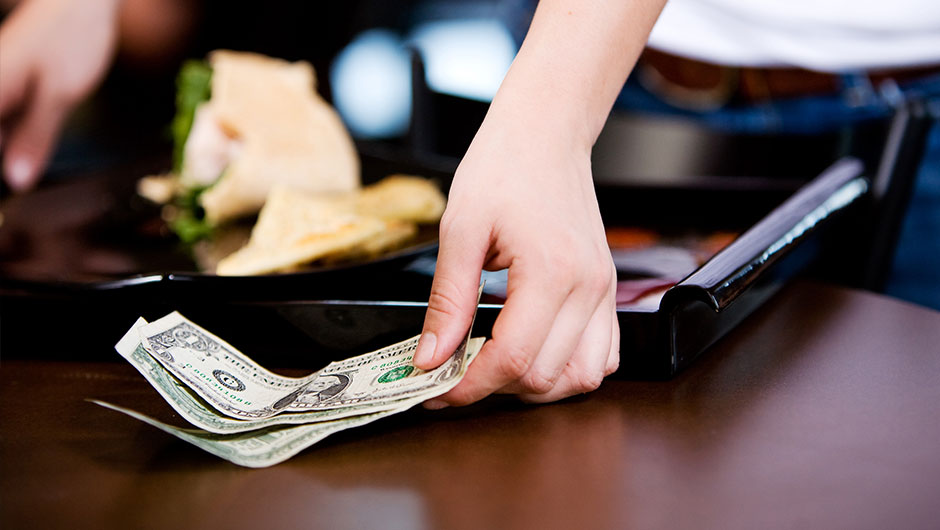 how-much-should-i-tip-restaurant-tipping-behavior-as-a-result-of-prior