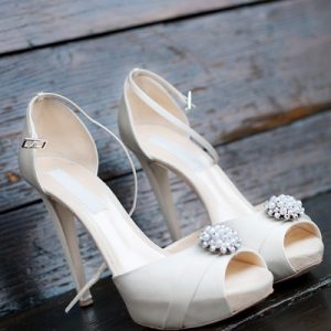 11 Items You Don’t Really Need For Your Wedding–Save The Money For Your ...