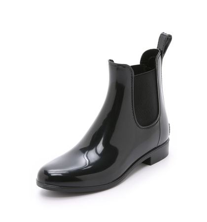 Best Chelsea Boots | Leather Chelsea Boots - SHEfinds