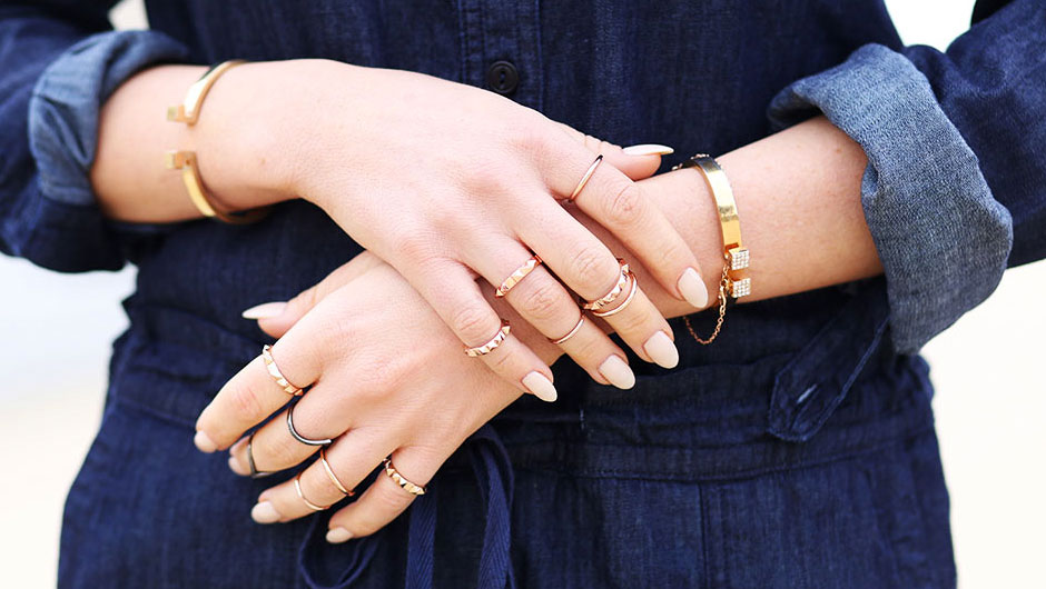 Does Brass Jewelry Turn Your Skin Green? – Dea Dia