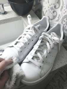 how to wash stan smith