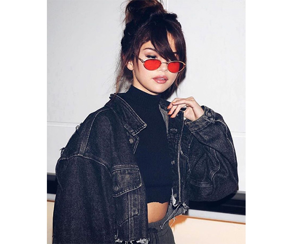 selena gomez red sunglasses