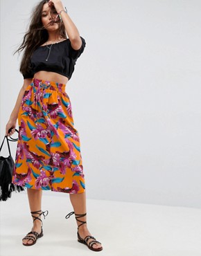 The Best Skirts For Girls With Big Butts - SHEfinds
