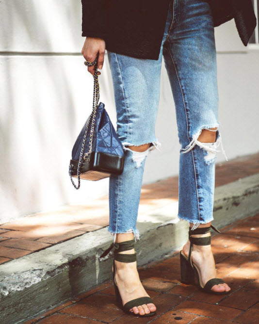 All The Fashion Girls Are Wearing These $33 Sandals, And So Should You ...