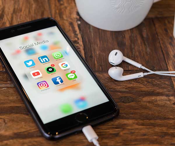 10 Sneaky Apps That Are Draining Your iPhone Battery - SHEfinds