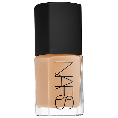 NARS’ Sheer Glow Is The Best Foundation For Women With Dry Skin (Like ...