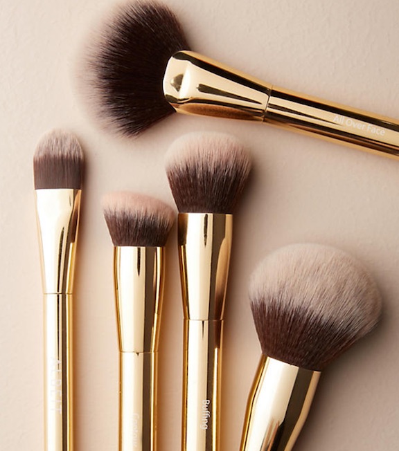 albeit makeup brushes