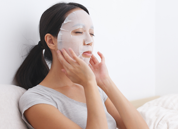 The One Anti-Aging Mask You Should Use To Look 10 Years Younger ...