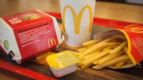 5 Fascinating Things That Happen When You Eat McDonald’s, According To ...