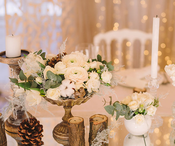 White centerpieces