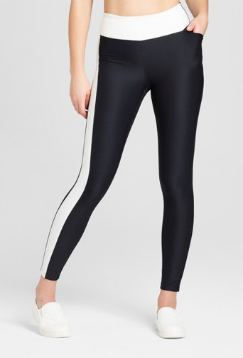 Why do leggings slide down? How do you prevent this from happening