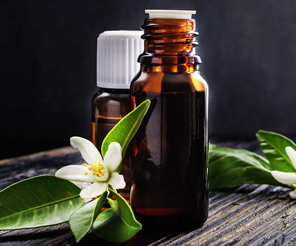 5 Cheap Natural Essential Oils Dermatologists Swear By - SHEfinds