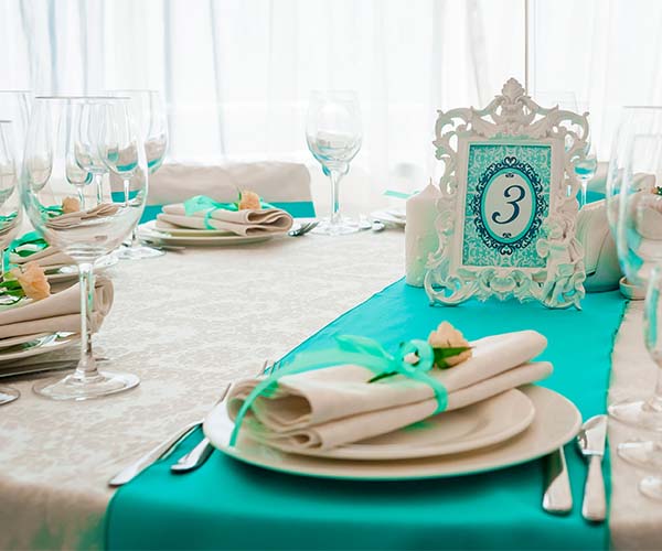 blue table setting