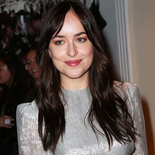 Dakota Johnson haircut