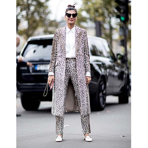 How To Wear Loafers: 7 Chic Outfit Ideas That Are Super Easy To Copy ...