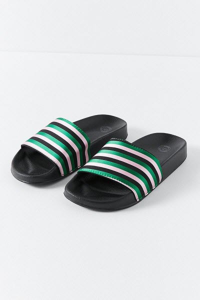 Urban Outfitters Has SO Many Sandals For $4.99 Right Now - SHEfinds