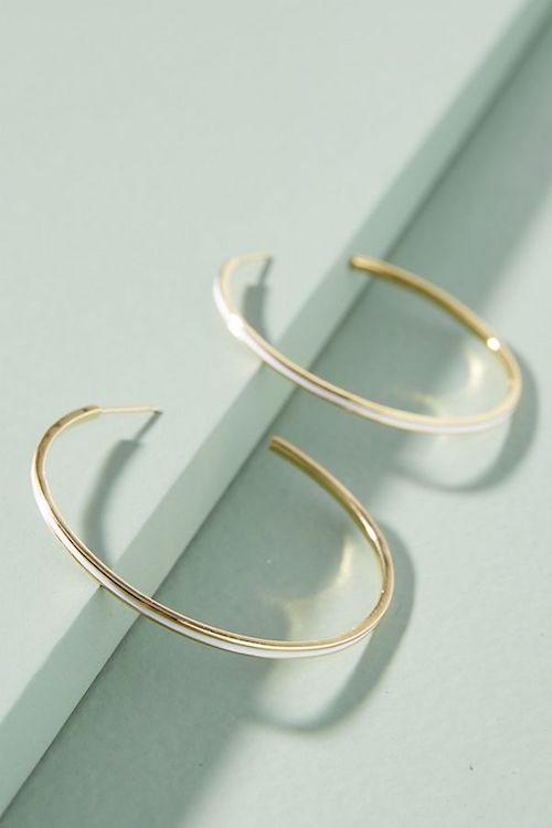 Treat Yourself To The Trendy Hoop Earrings Everyone Is Wearing ...