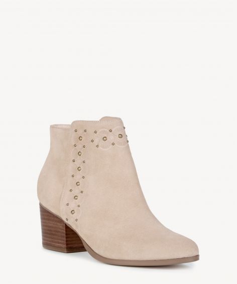 Drop What You’re Doing And Order A Pair Of These Suede Boots ASAP ...