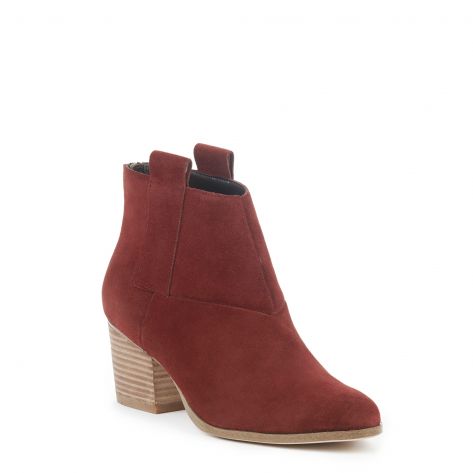 Drop What You’re Doing And Order A Pair Of These Suede Boots ASAP ...