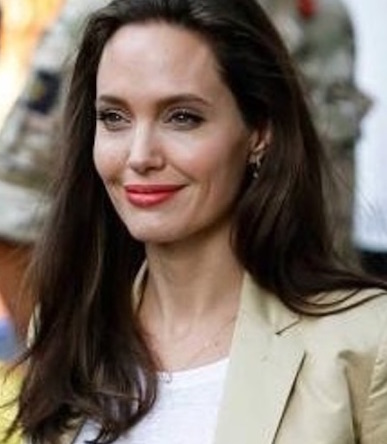 Angelina Jolie goes blonde! Check out her new look