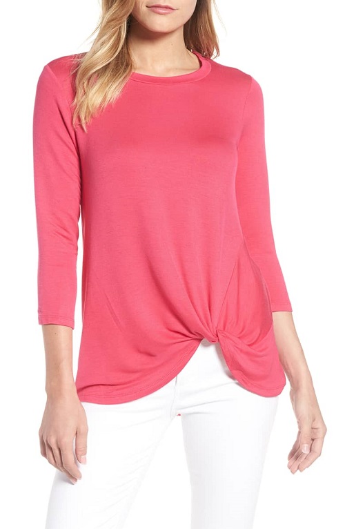 Every Woman Should Own This Flattering Twist Hem Top For Fall - SHEfinds