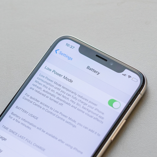 The Secret Hack Experts Say Will Make Your iPhone Battery Last ALL Day ...