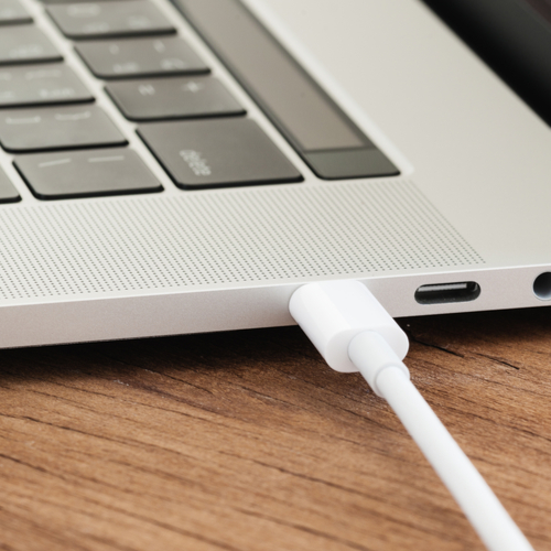 This Is The Worst Mistake You Can Make When Charging Your MacBook