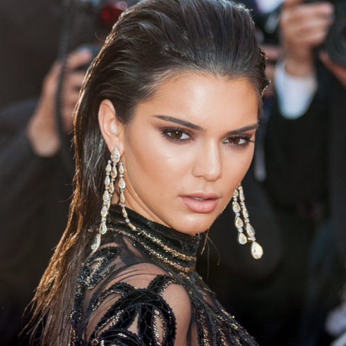 You Might Want To Sit Down Before Seeing The Nude Photos Of Kendall ...