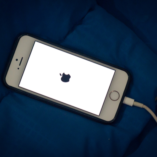 Once And For All, Does Charging Your iPhone Overnight Ruin The Battery