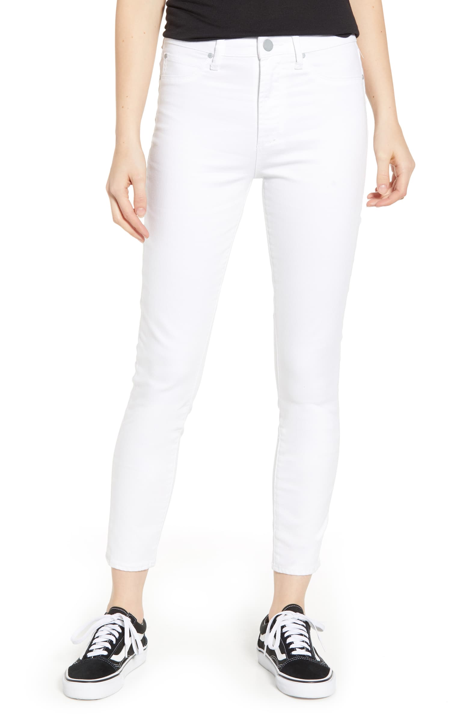 These $38 White Jeans Really Do Look Good On *Every* Woman - SHEfinds