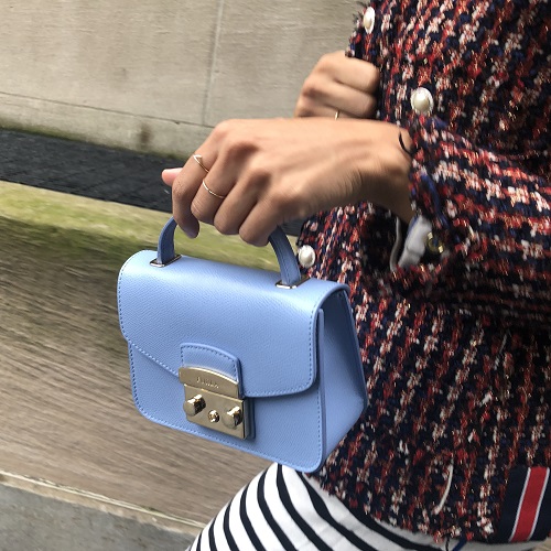 FYI, This Is The Perfect Mini Bag For Summer - SHEfinds