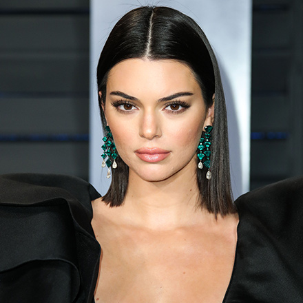 Flipboard: Kendall Jenner's orange dress conspiracy theory, explained