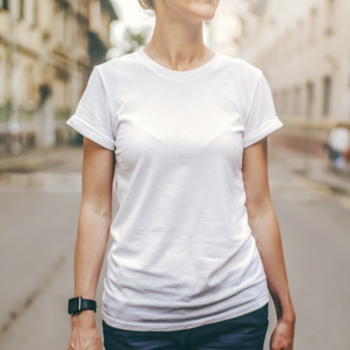 We Found The Four Best White Tees For Women So You Don’t Have To (You ...