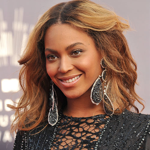 Beyoncé Basically Just Flashed The Camera In A High-Slit Dress–Did She ...