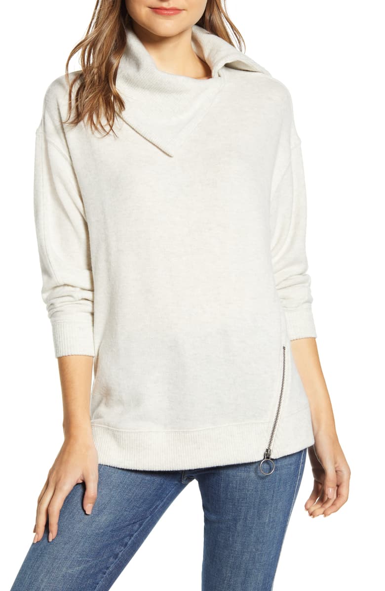 Nordstrom Just Put This Super Flattering Sweatshirt On Sale For 40% Off ...