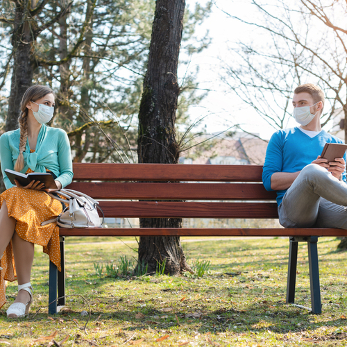 social distancing in park