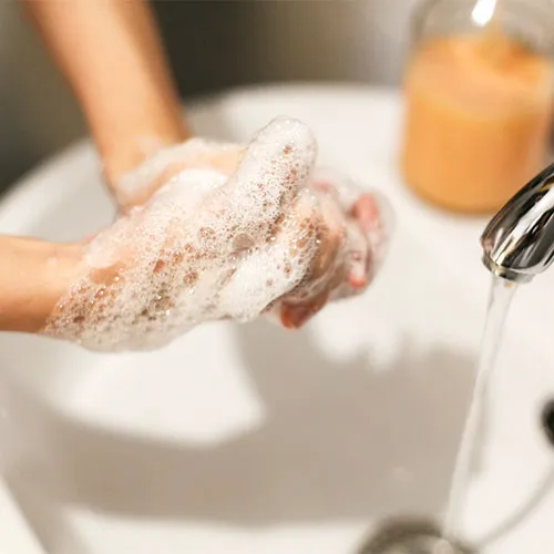 wash hands restaurant protect against covid 19