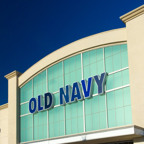 T-shirts for $2.97?! Customers Are Freaking Out About Old Navy's July 4th  2022 Sale - SHEfinds