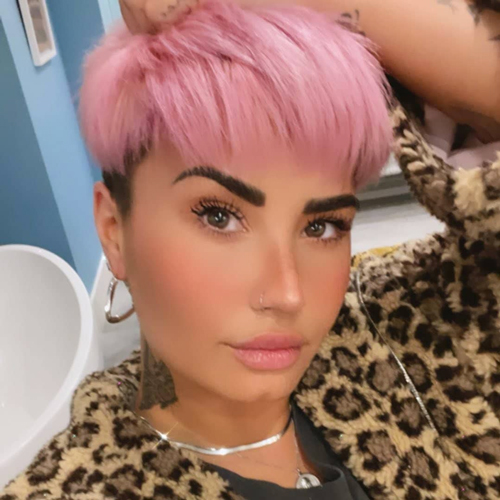 demi lovato pink highlights