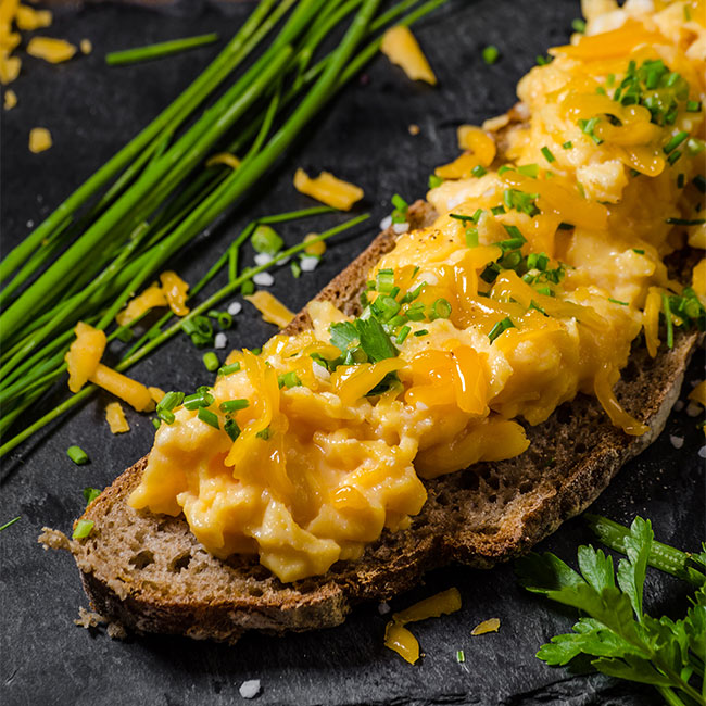 Low-Carb Double Cheesy Scrambled Eggs : ObesityHelp