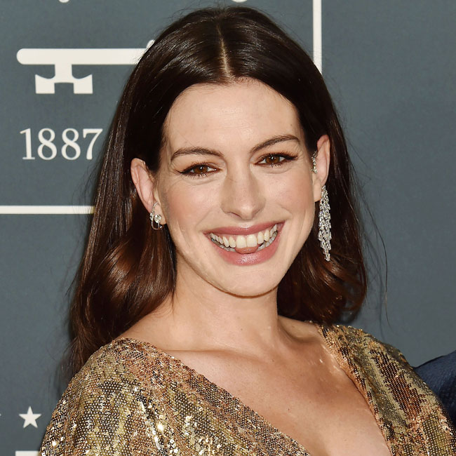 anne hathaway new look wecrashed scary