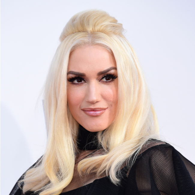 gwen stefani looks different real face natural