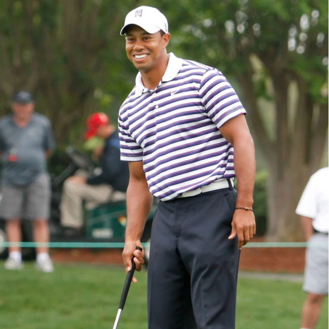 tiger woods photos car accident