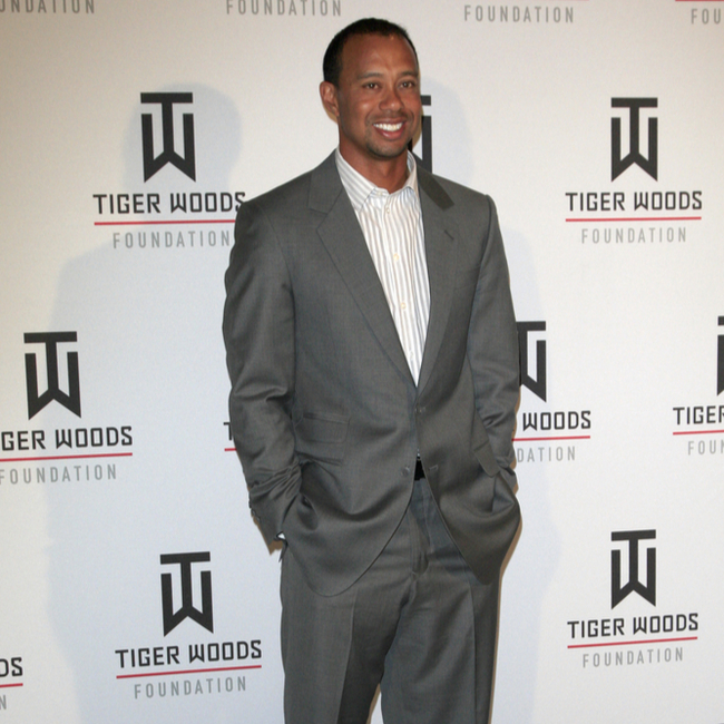 tiger woods photos car accident