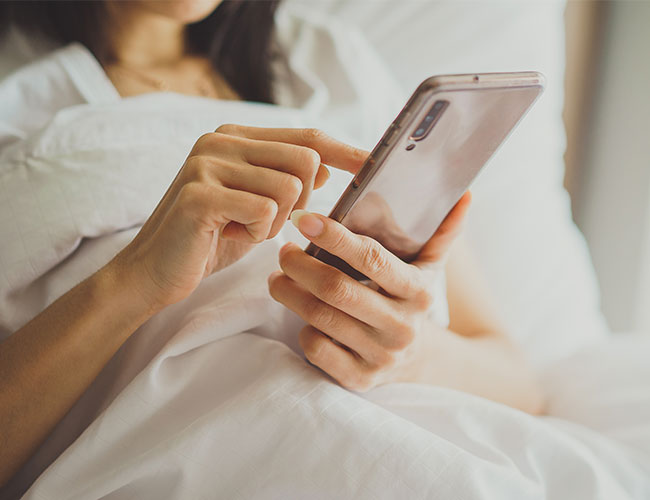 What Really Happens When You Use Your Phone Before Bed We Asked A Sleep Expert Shefinds