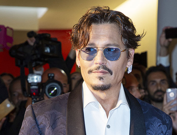 Fans React To Johnny Depp’s First Awards Show Since His Trial: ‘Great ...