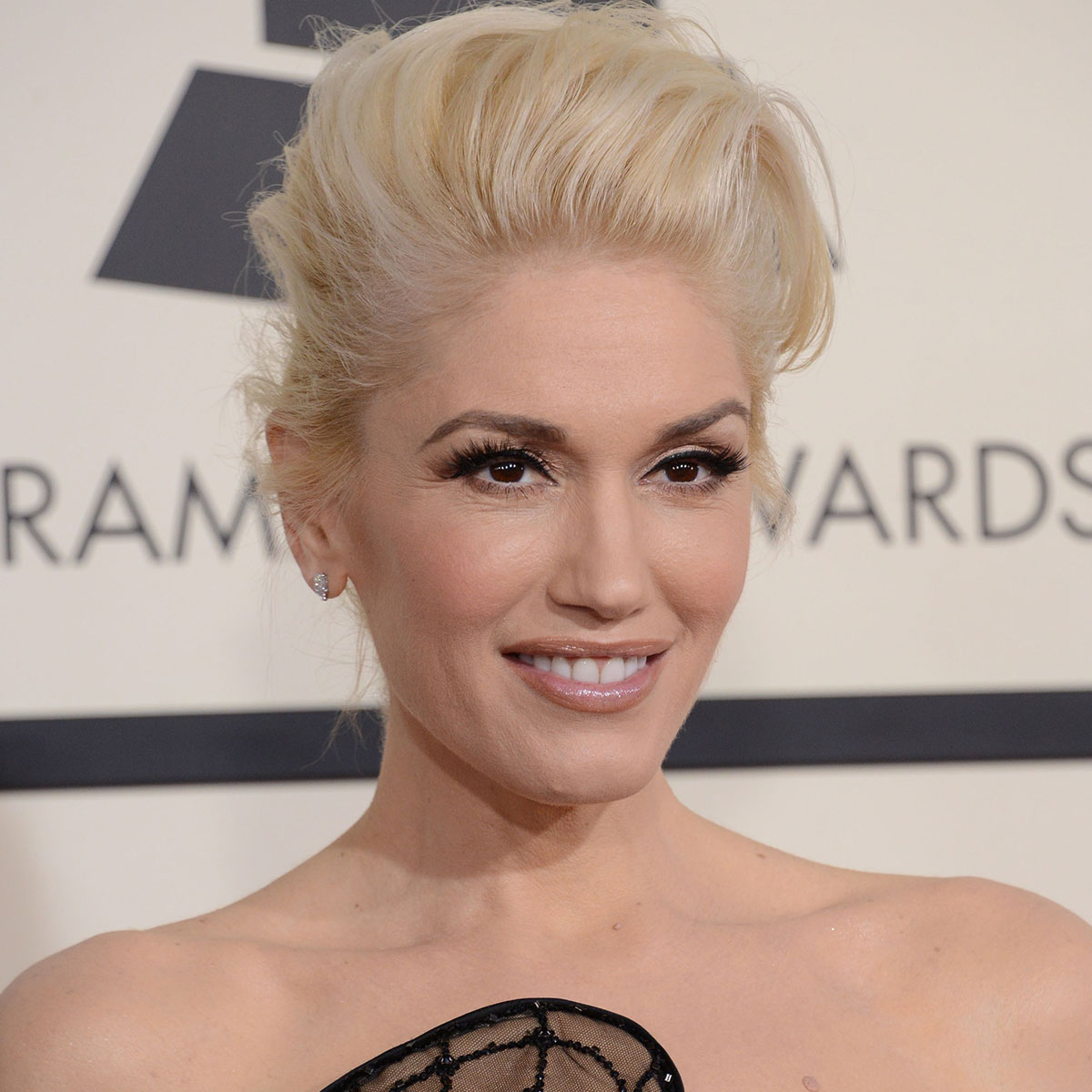 Gwen Stefani shows off her real natural face in rare unedited photos  snapped after daytime TV appearance