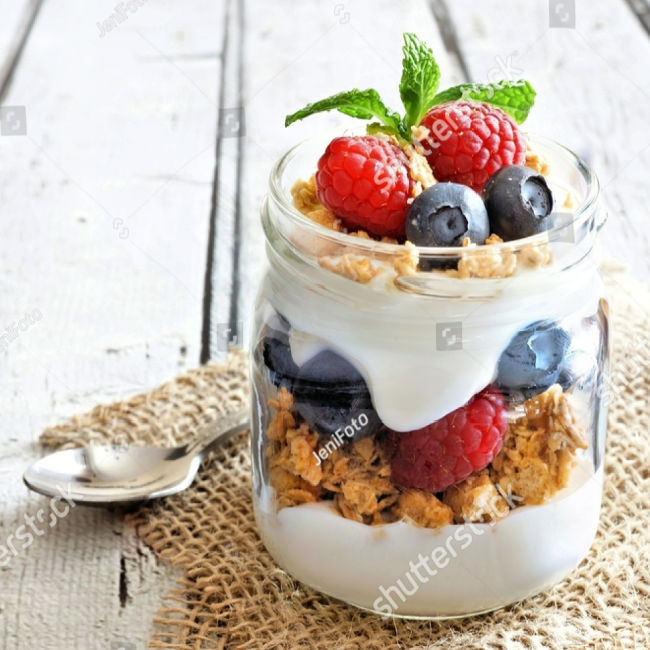 greek yogurt berry parfait in jar