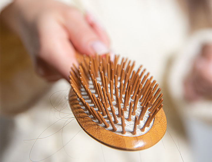 strands-hair-in-brush